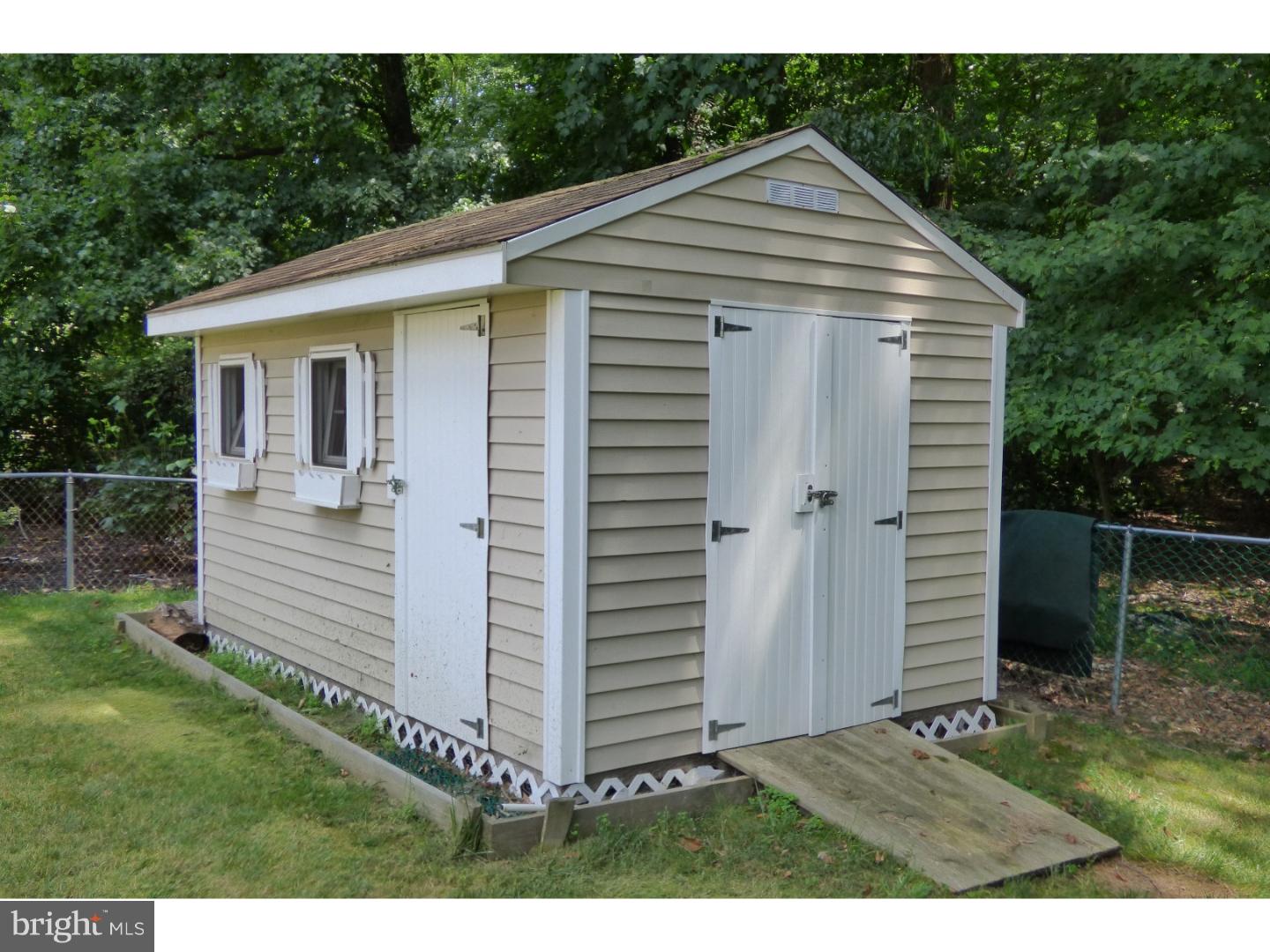 315 Hollyoke Road Somerdale, NJ 08083 - Photo 21 of 23 Storage Shed