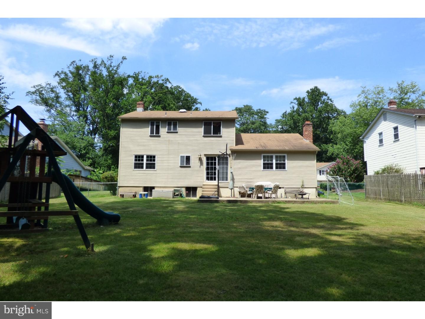 315 Hollyoke Road Somerdale, NJ 08083 - Photo 22 of 23 Exterior Back