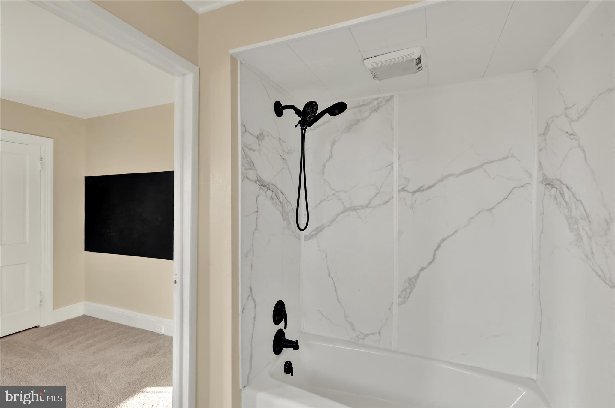 832 Houston Street Columbia, PA 17512 - Photo 13 of 24 a bathroom with a shower