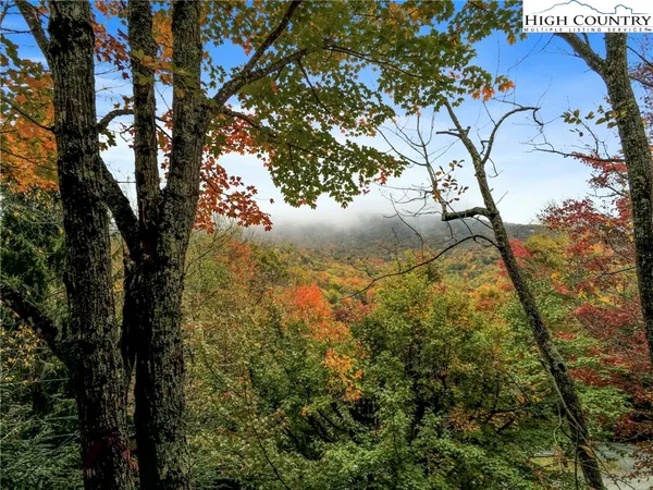 $515,000 | 122-124 Lower Grouse Ridge Road, Beech Mountain, NC 28604