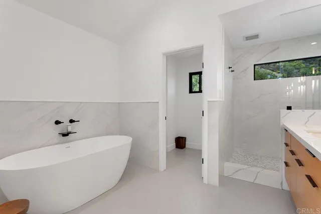 $1,990,000 | 3453 Via Loma Vista, Escondido, CA 92029