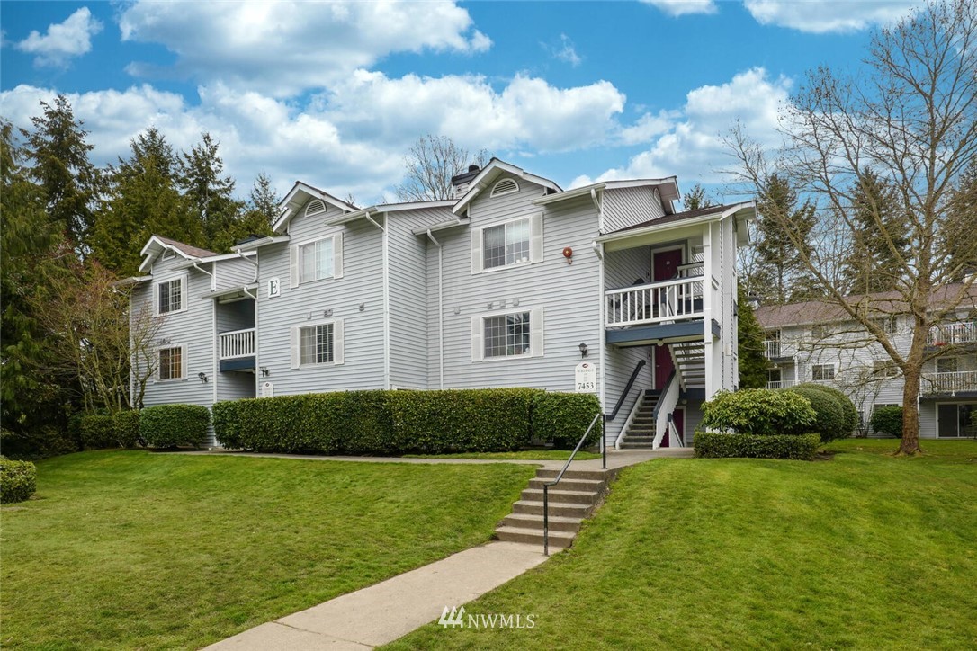 7453 Newcastle Golf Club Road, Unit E101 Newcastle, WA 98059 - Photo 1 of 18