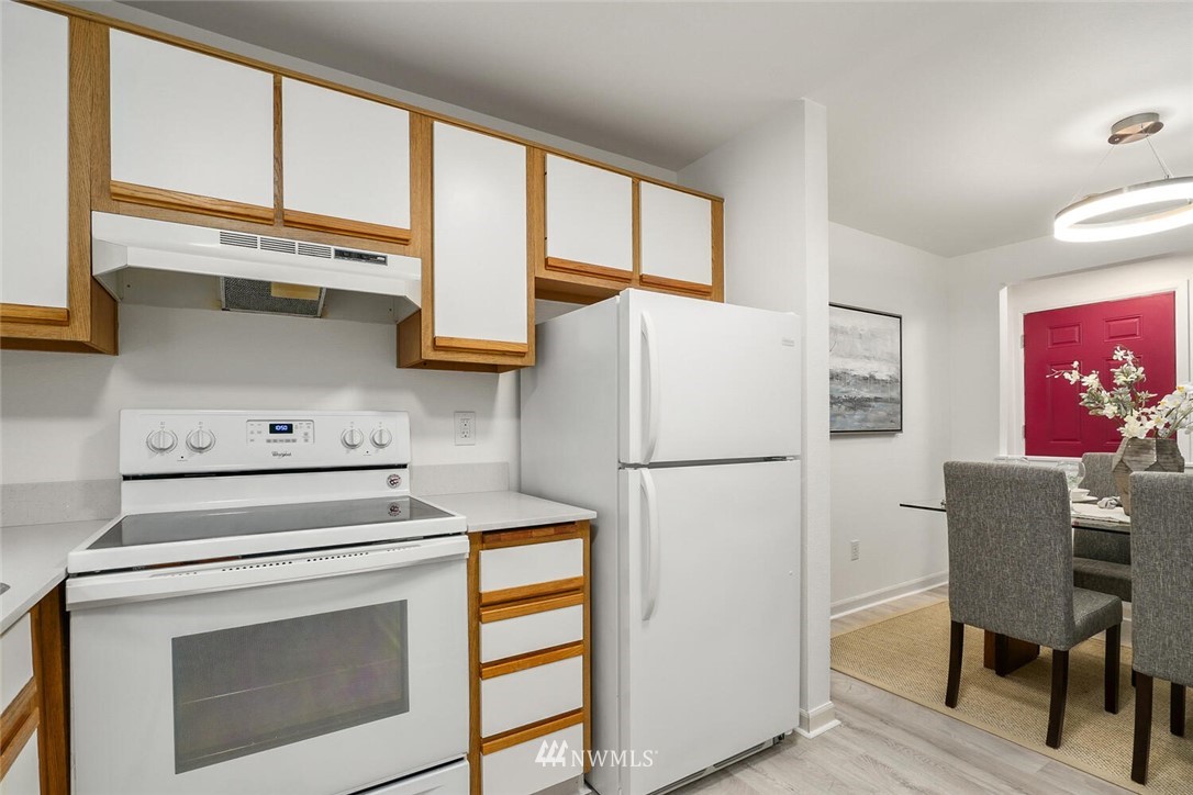 7453 Newcastle Golf Club Road, Unit E101 Newcastle, WA 98059 - Photo 11 of 18