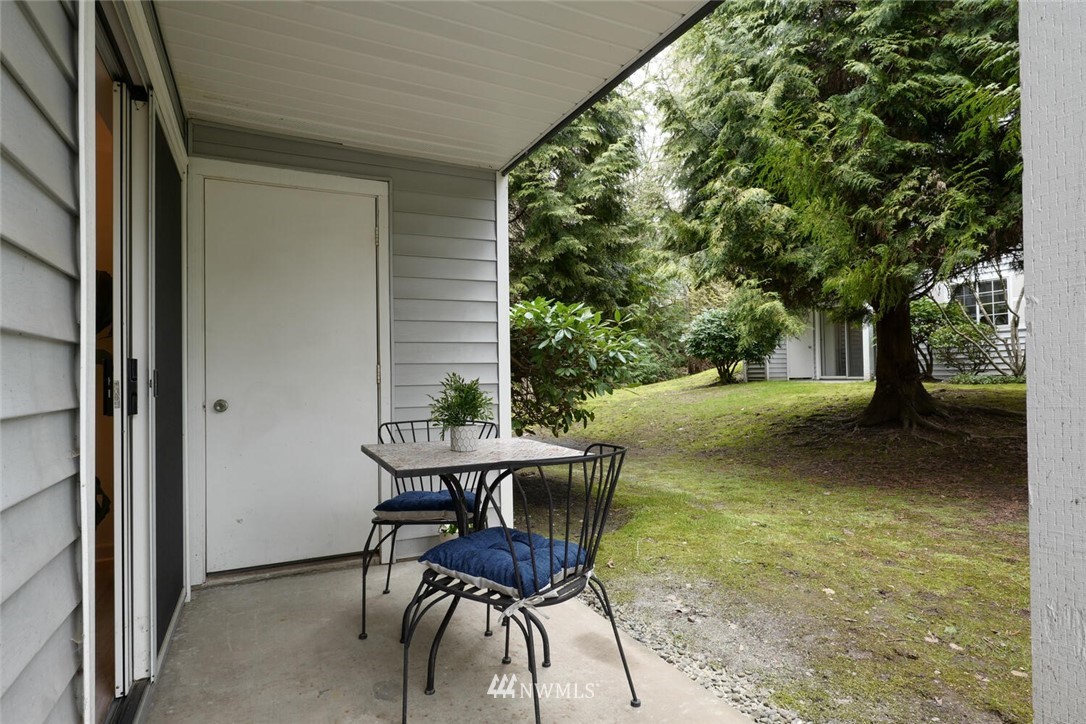 7453 Newcastle Golf Club Road, Unit E101 Newcastle, WA 98059 - Photo 16 of 18