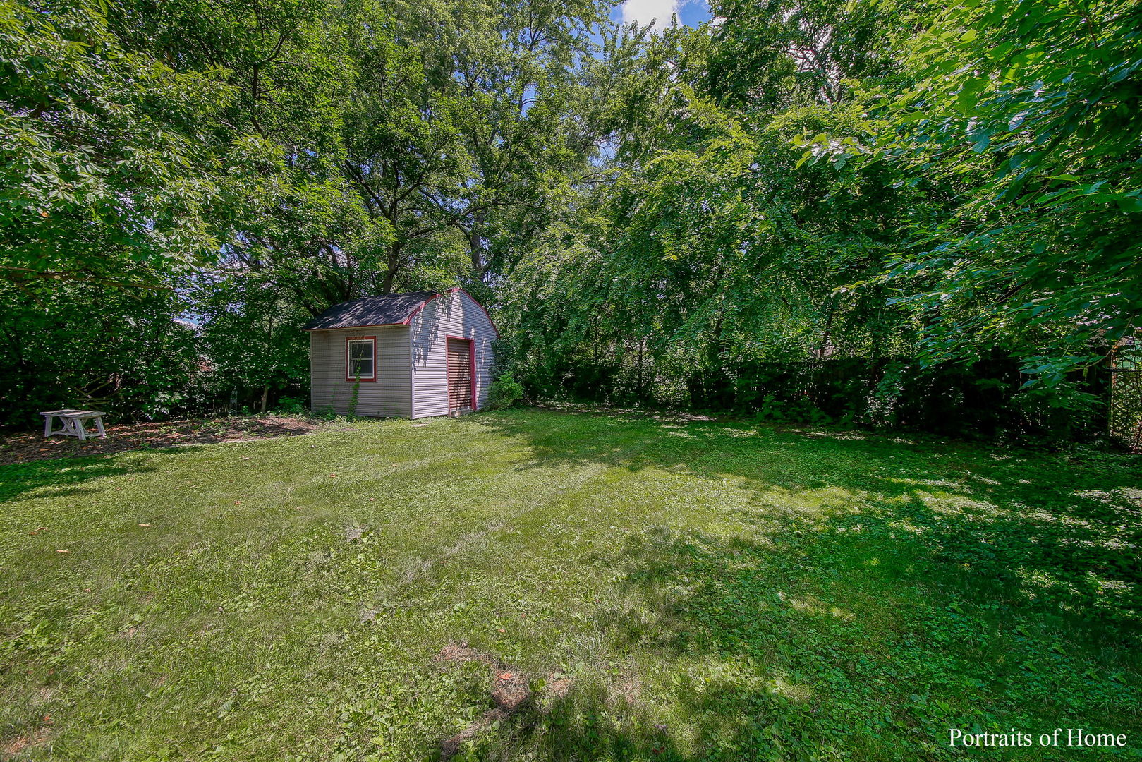 231 Highland Road Willowbrook, IL 60527 - Photo 24 of 38 a house view with a outdoor space