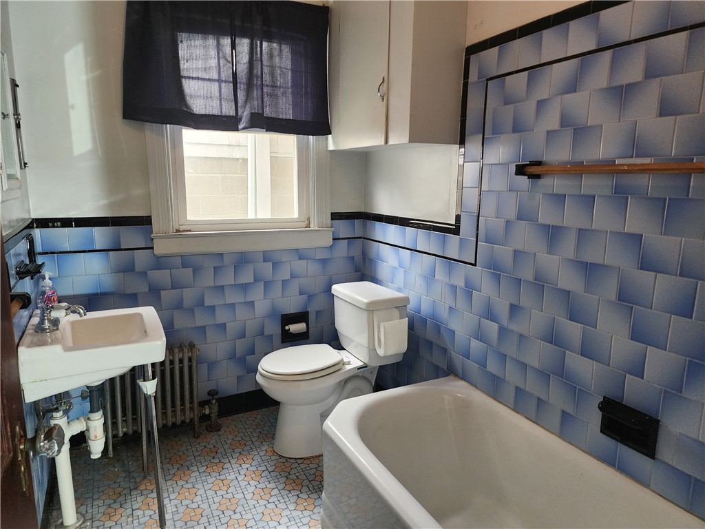 135 George Waterman Road Johnston, RI 02919 - Photo 20 of 42 1st floor