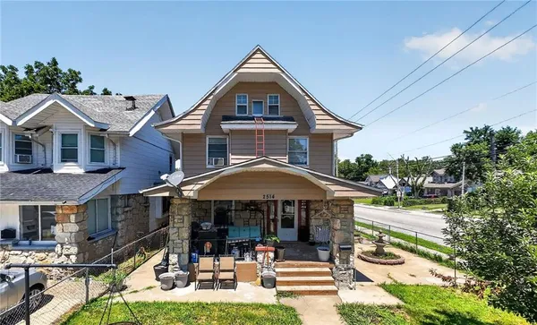 $215,000 | 4140 Prospect Avenue, Kansas City, MO 64130
