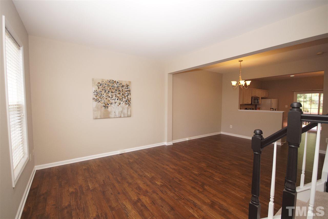 5533 Vista View Court Raleigh, NC 27612 - Photo 2 of 25 Gallery Image 2