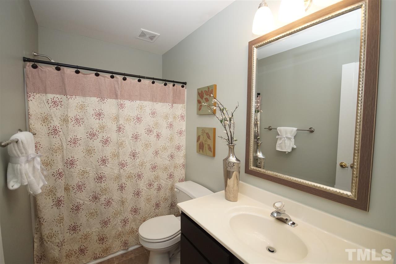 5533 Vista View Court Raleigh, NC 27612 - Photo 15 of 25 Gallery Image 15