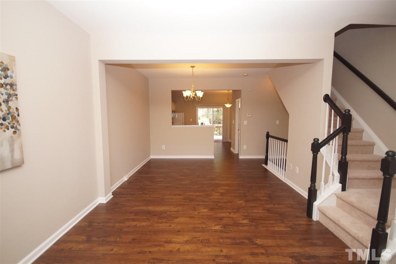 5533 Vista View Court Raleigh, NC 27612 - Photo 3 of 25 Gallery Image 3