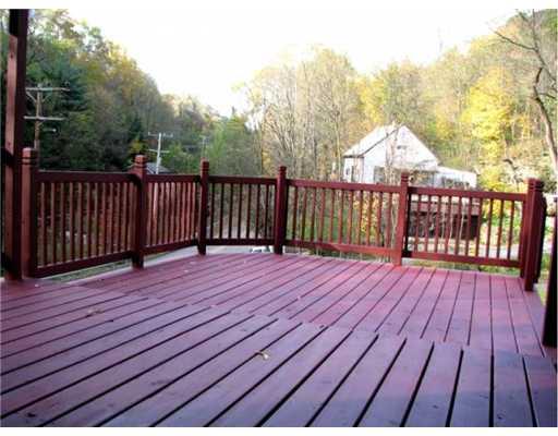 630 Days Run Road Tarentum, PA 15084 - Photo 13 of 18 Patio/Deck.