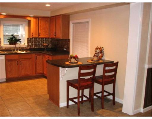 630 Days Run Road Tarentum, PA 15084 - Photo 7 of 18 Kitchen.