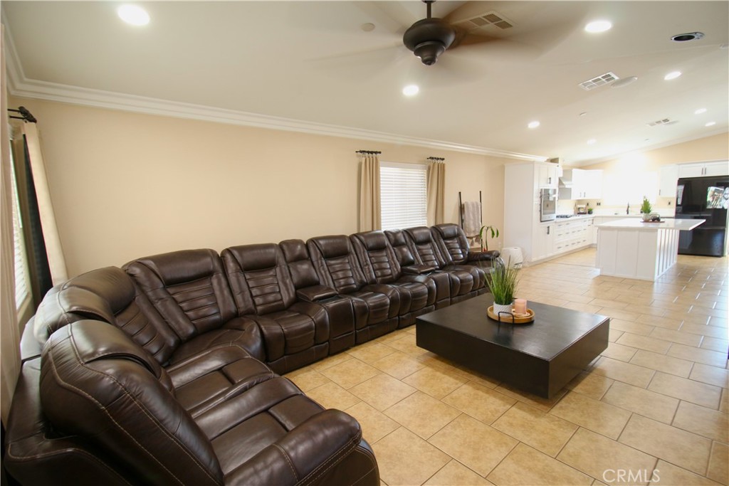339 7th Street Perris, CA 92570 - Photo 7 of 26