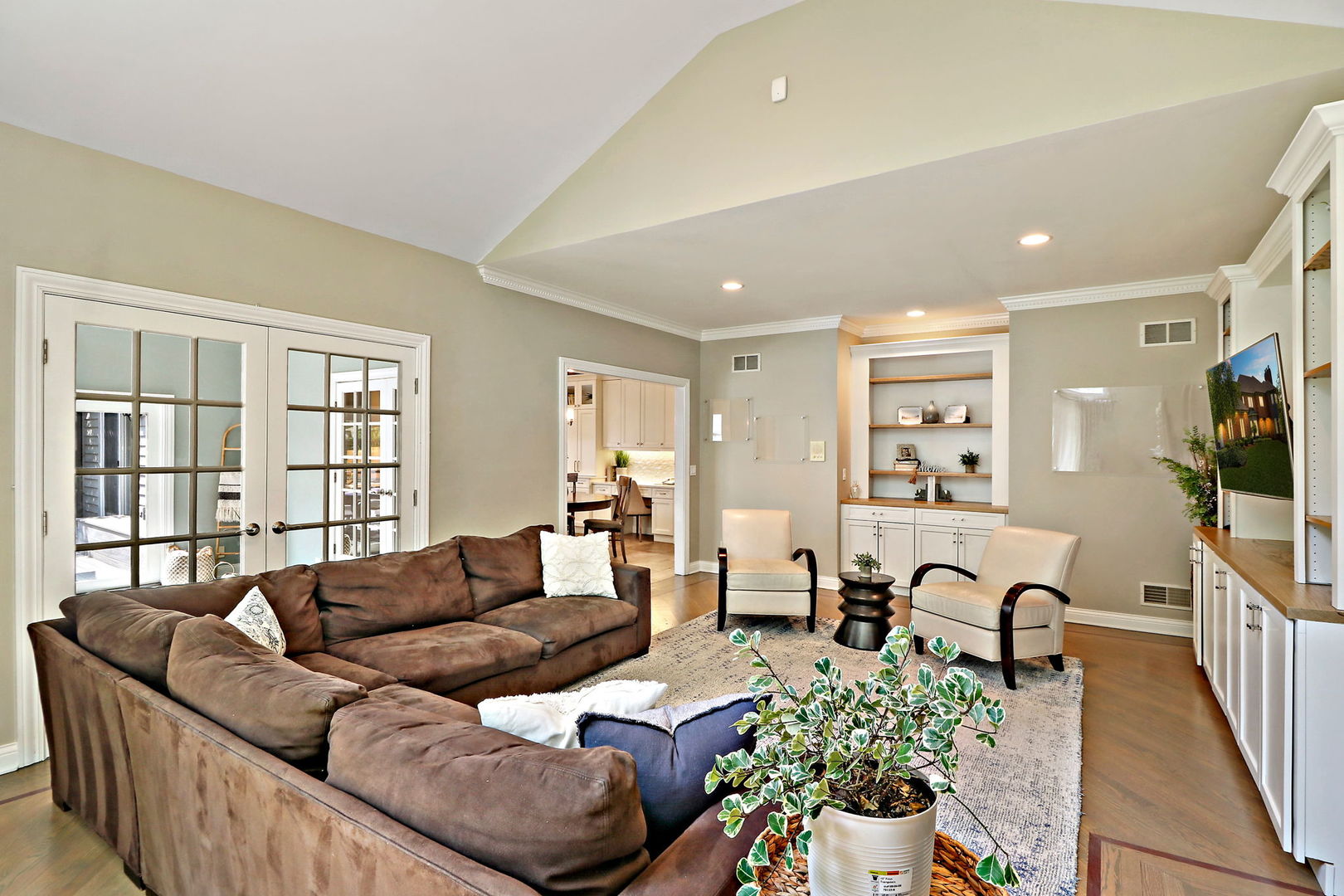 31 Overbrook Road South Barrington, IL 60010 - Photo 14 of 65 a living room with furniture and a flat screen tv