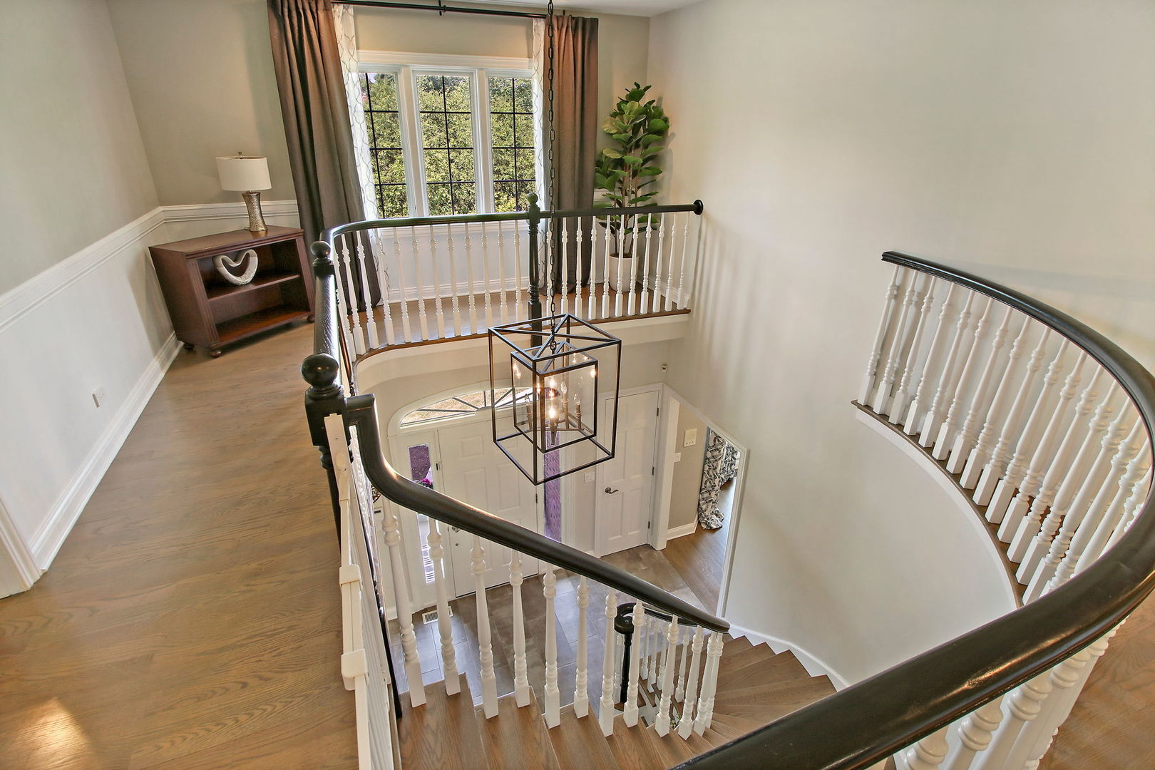31 Overbrook Road South Barrington, IL 60010 - Photo 24 of 65 a view of a balcony with furniture