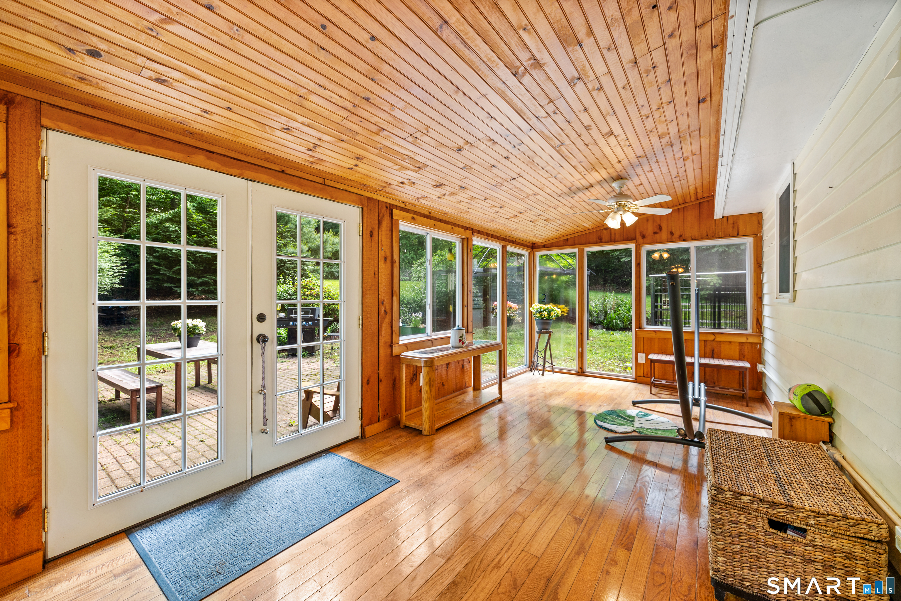 825 Neipsic Road Glastonbury, CT 06033 - Photo 35 of 40