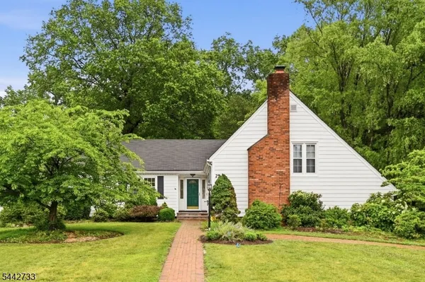 $735,000 | 25 Trouville Drive, Parsippany, NJ 07054