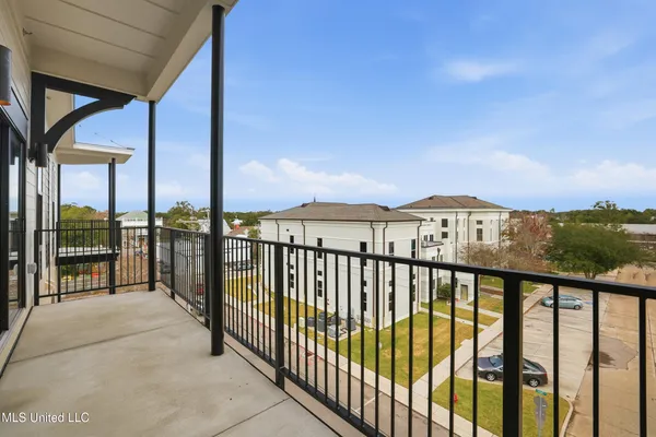 $995,000 | 124 Court Street, Unit 402, Bay St. Louis, MS 39520