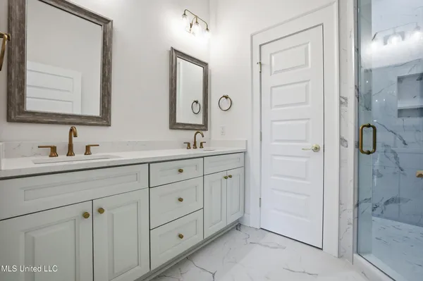 $995,000 | 124 Court Street, Unit 402, Bay St. Louis, MS 39520