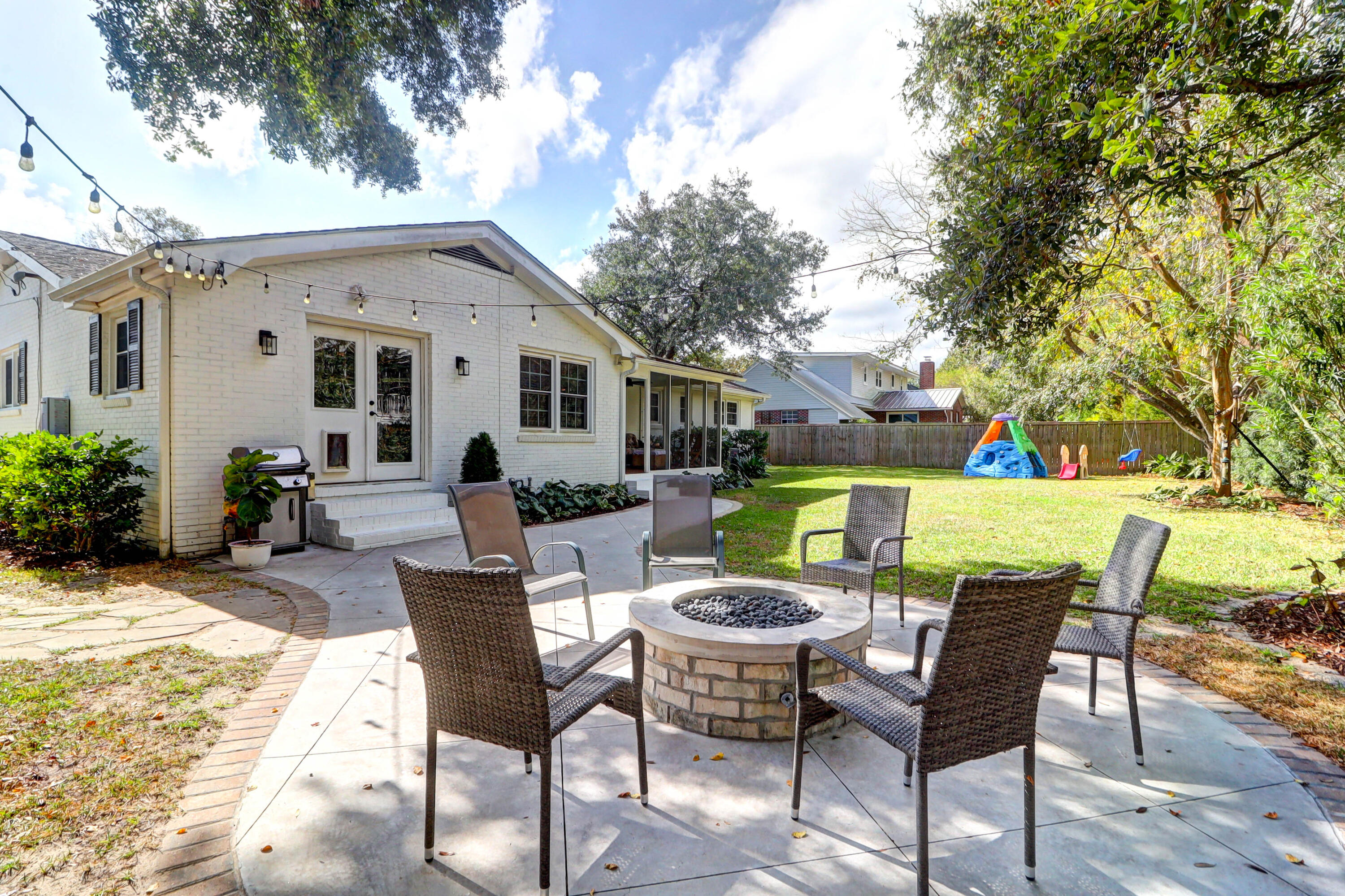 8 Charlestowne Road Charleston, SC 29407 - Photo 18 of 24 Backyard