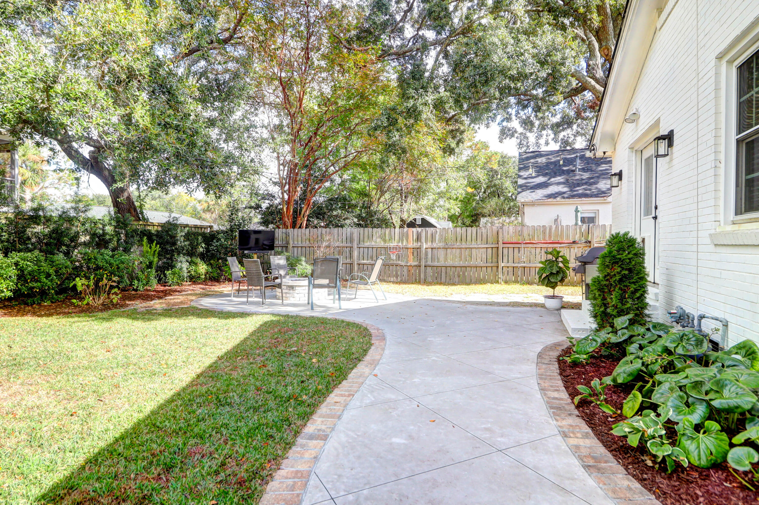 8 Charlestowne Road Charleston, SC 29407 - Photo 20 of 24 Backyard