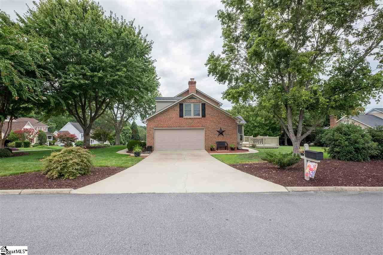 609 Windward Way Greer, SC 29650 - Photo 2 of 33 Gallery Image 2
