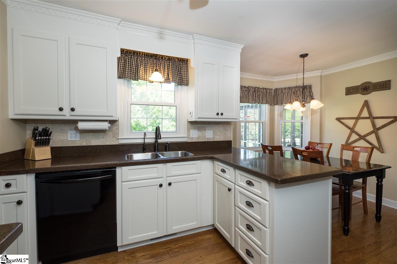 609 Windward Way Greer, SC 29650 - Photo 8 of 33 Gallery Image 8