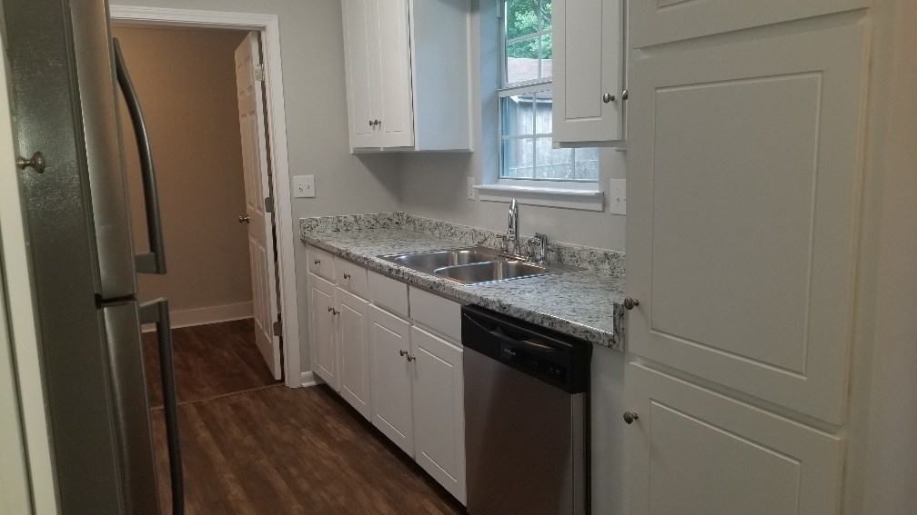 1909 Shamrock Road Dothan, AL 36301 - Photo 3 of 26