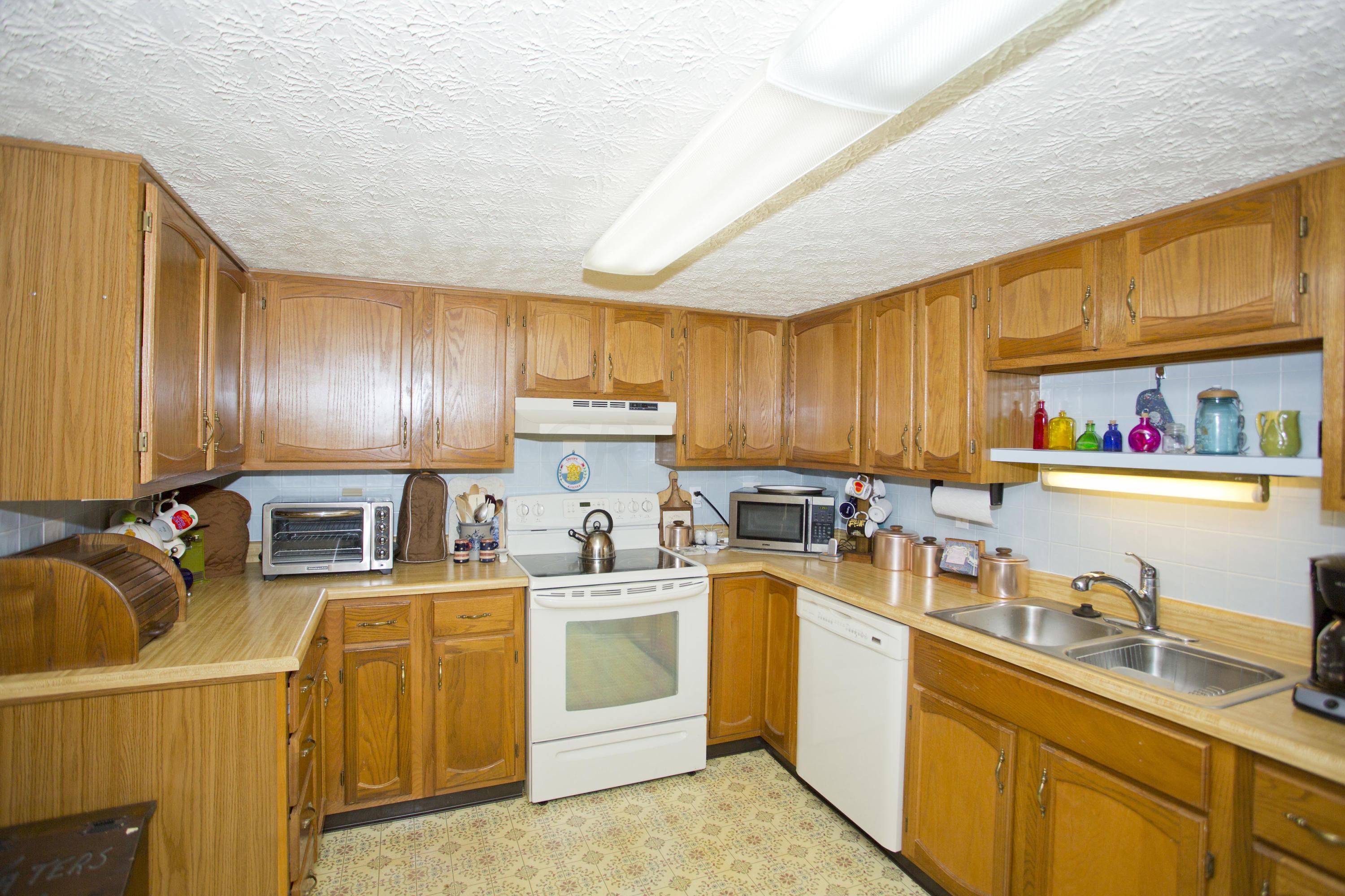 3967 Karl Road, Unit 114 Columbus, OH 43224 - Photo 9 of 23 Gallery Image 9