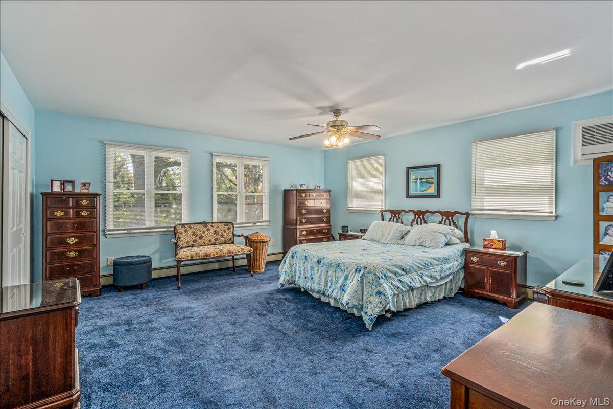 80 Russell Road Garden City, NY 11530 - Photo 12 of 25 Primary Bedroom