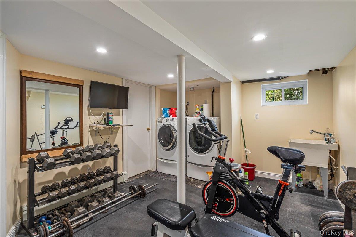 80 Russell Road Garden City, NY 11530 - Photo 22 of 25 Basement Gym and Laundry Area