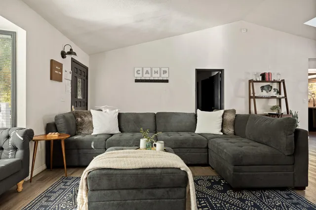 $679,999 | 41750 Tanager Drive, Big Bear Lake, CA 92315