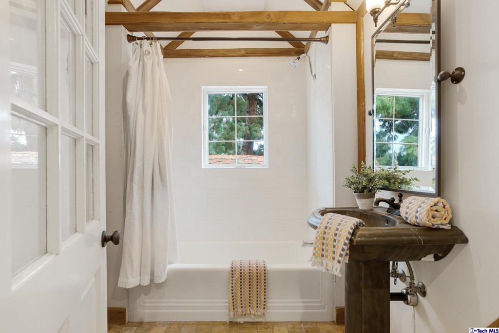 1705 Rancho Avenue Glendale, CA 91201 - Photo 35 of 53