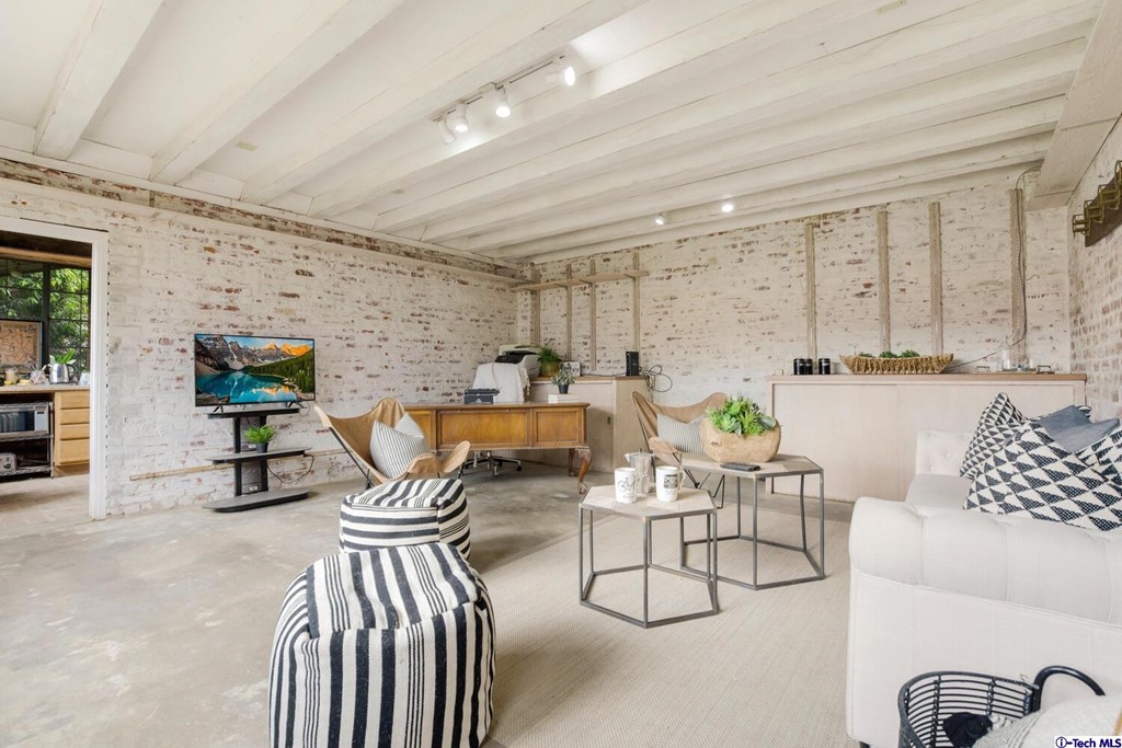 1705 Rancho Avenue Glendale, CA 91201 - Photo 37 of 53