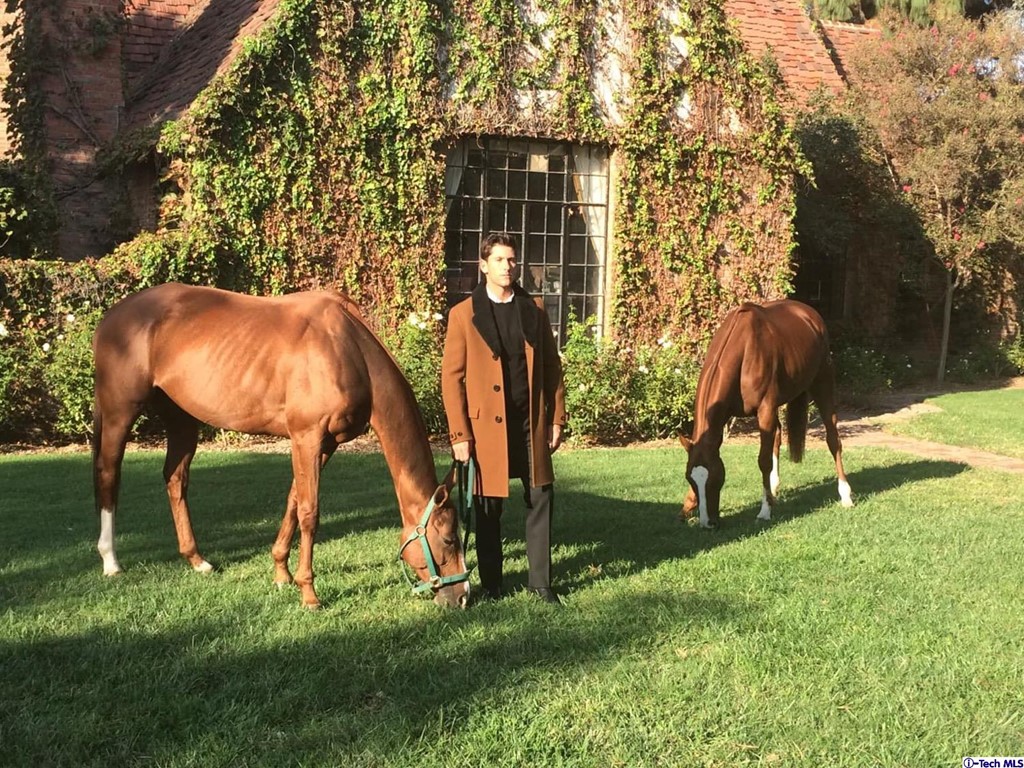 1705 Rancho Avenue Glendale, CA 91201 - Photo 6 of 53 a view of yard with green space and seating