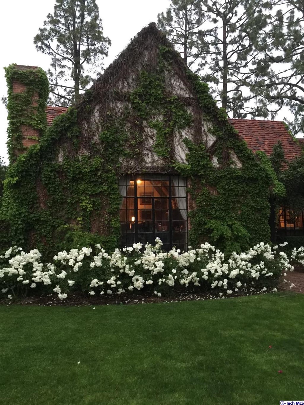 1705 Rancho Avenue Glendale, CA 91201 - Photo 9 of 53 a garden with lots of flowers and trees