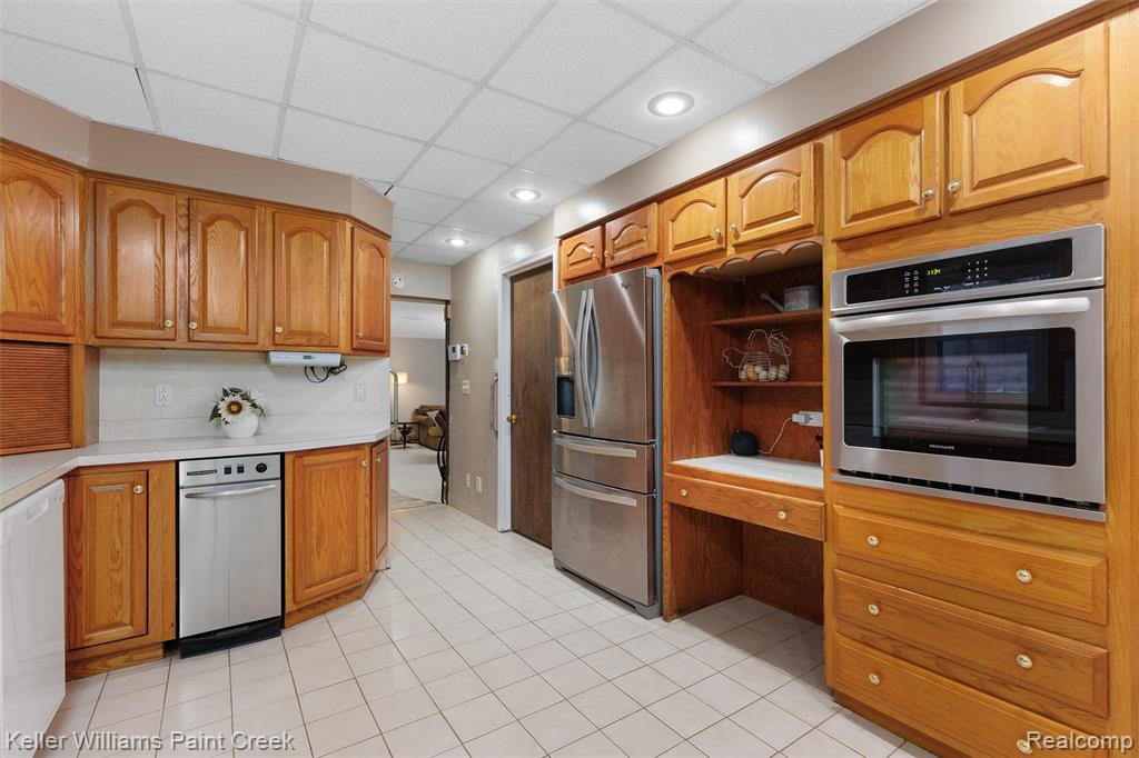 3780 Bass Lake Road Commerce Township, MI 48382 - Photo 16 of 45