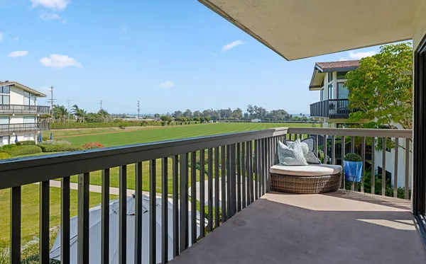 $1,325,000 | 3375 Foothill Road, Unit 424, Carpinteria, CA 93013