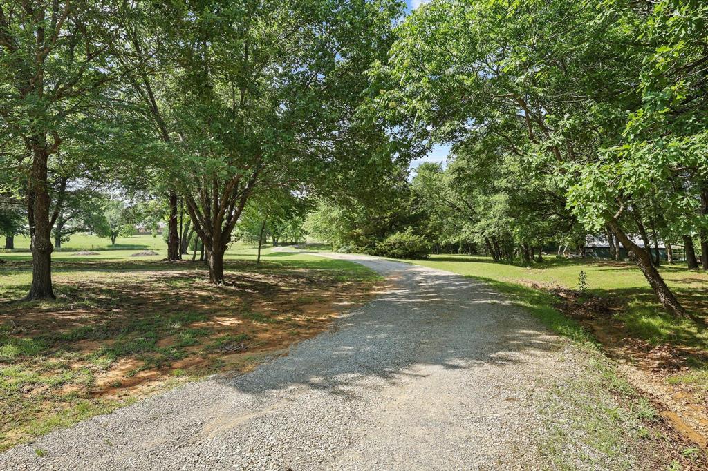 232 Magnus Road Denison, TX 75021 - Photo 12 of 40