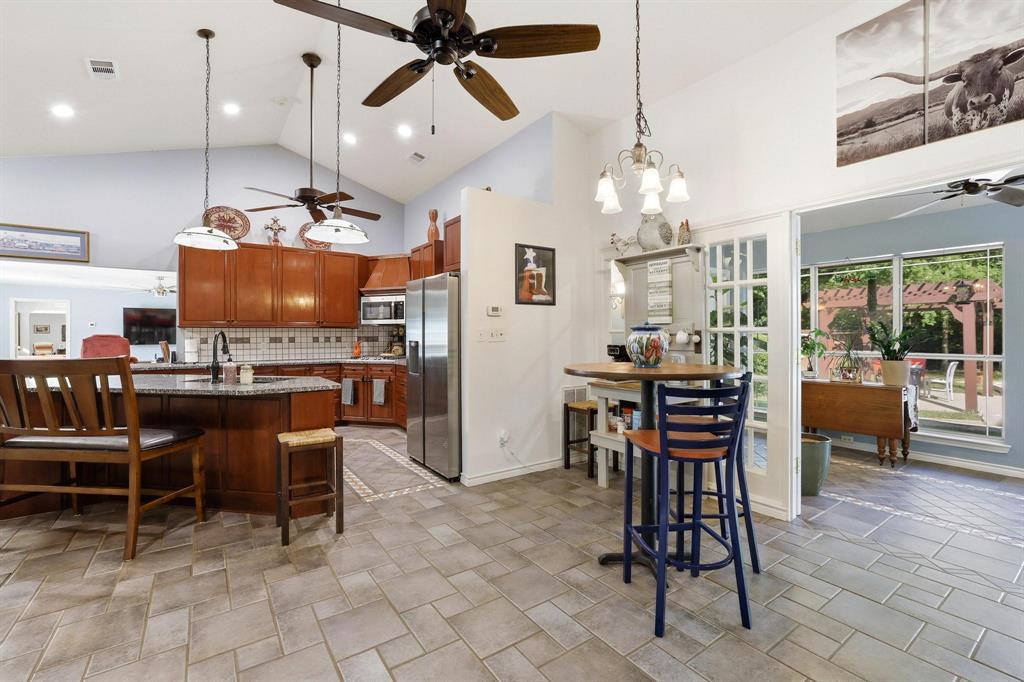 232 Magnus Road Denison, TX 75021 - Photo 19 of 40