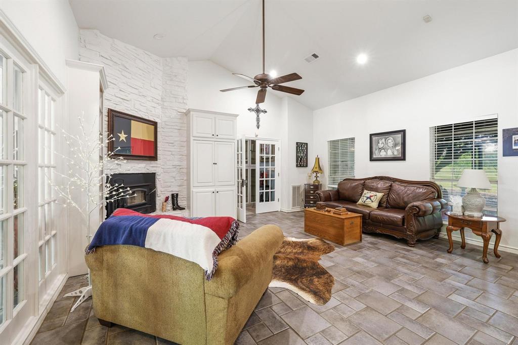 232 Magnus Road Denison, TX 75021 - Photo 20 of 40