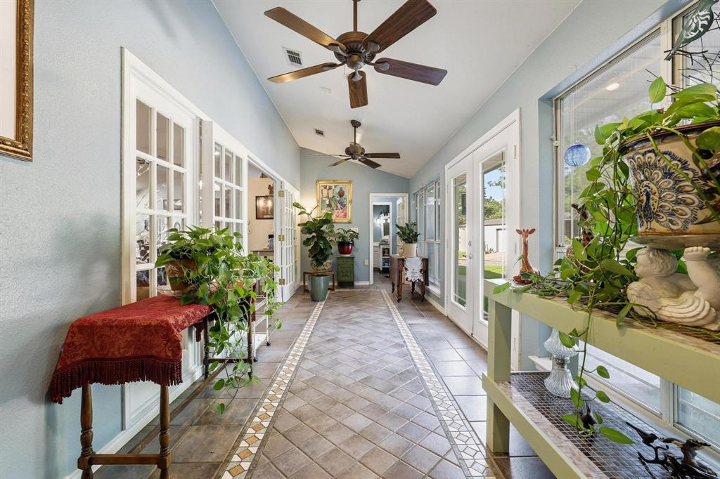 232 Magnus Road Denison, TX 75021 - Photo 5 of 40 Sunroom