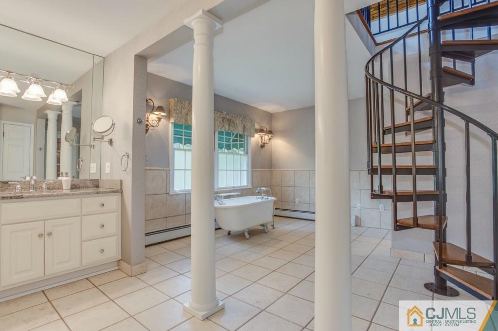 401 New Dover Road Colonia, NJ 07067 - Photo 13 of 23 Gallery Image 13