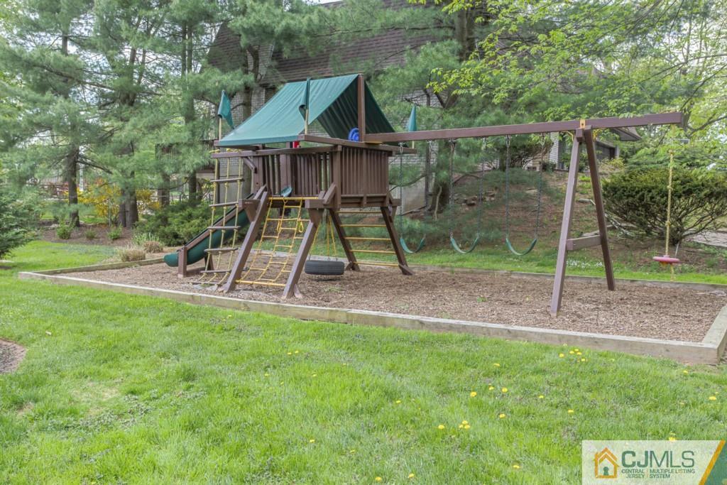 401 New Dover Road Colonia, NJ 07067 - Photo 20 of 23 Gallery Image 20