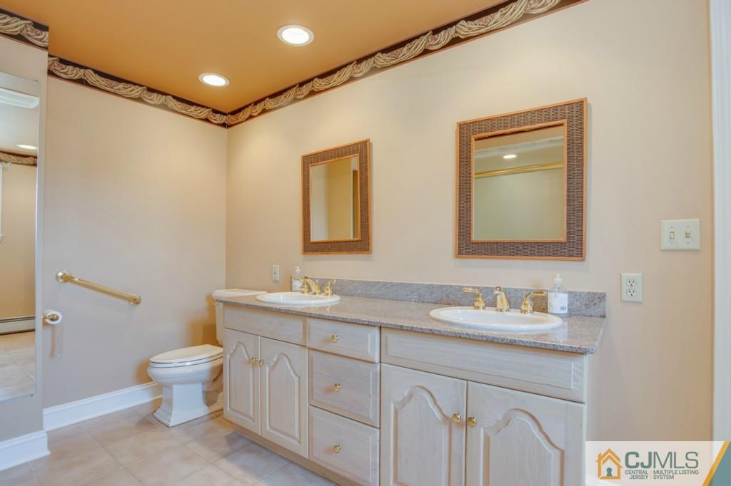 401 New Dover Road Colonia, NJ 07067 - Photo 9 of 23 Gallery Image 9