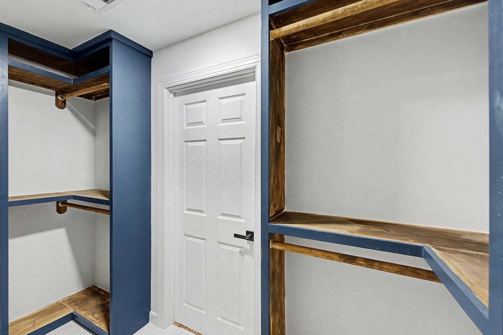 5719 Southwind Street Houston, TX 77033 - Photo 11 of 15 a view of walk in closet