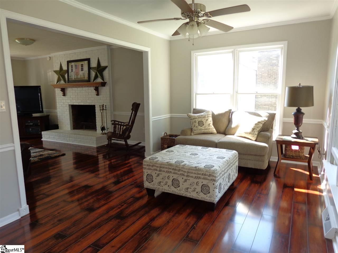 402 Spring Meadow Road Simpsonville, SC 29680 - Photo 3 of 20 Gallery Image 3