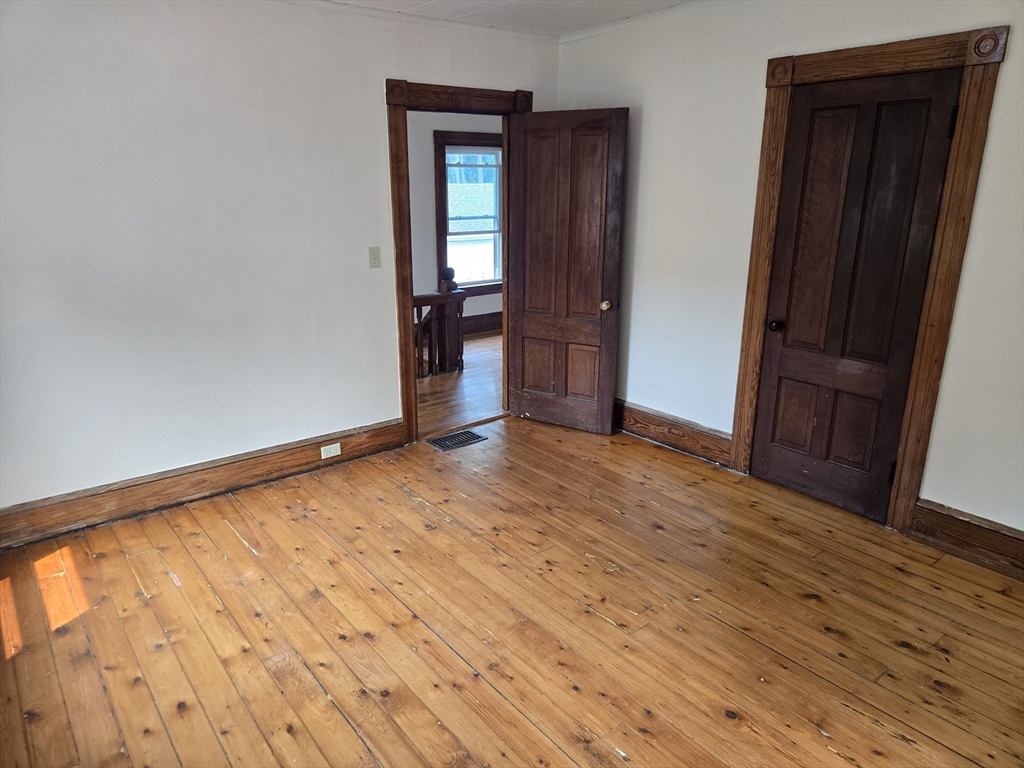 32 Hampden Street Northampton, MA 01060 - Photo 20 of 29