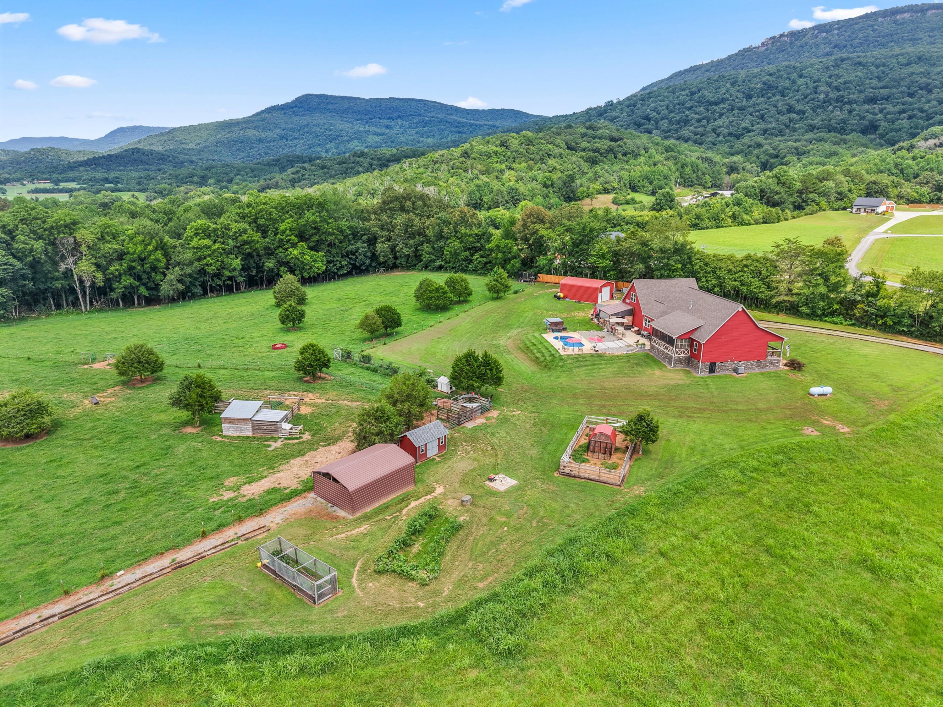 11869 East Valley Road Dunlap, TN 37327 - Photo 50 of 66 52-DJI_20250718154434_0148_D