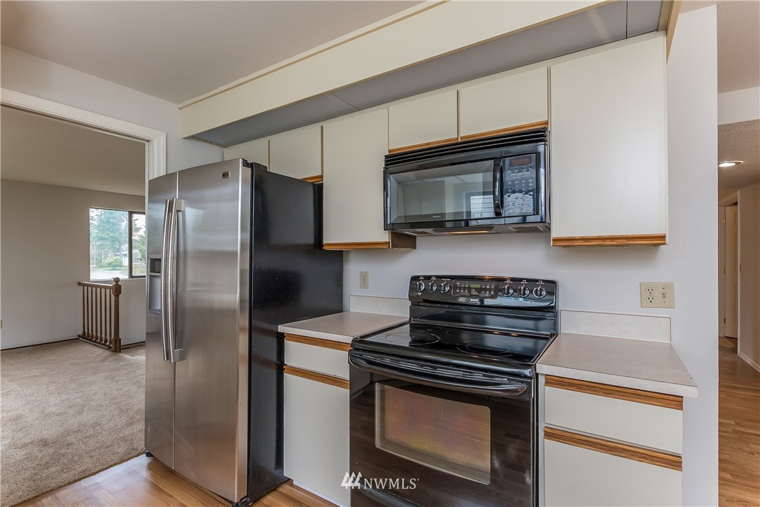 16241 Southeast 176th Place Renton, WA 98058 - Photo 6 of 16 Gallery Image 6